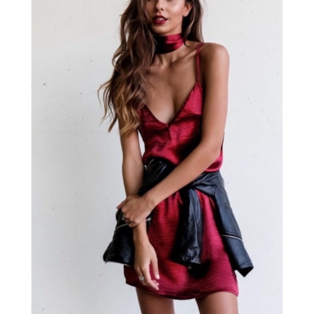 NWOT Satin Slip dress with chocker/belt